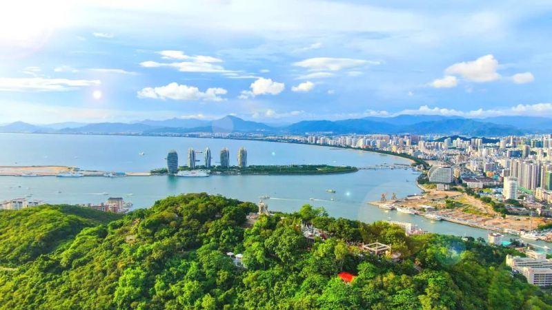 鹿回头风景区