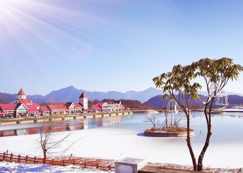 西岭雪山（滑雪场景区）