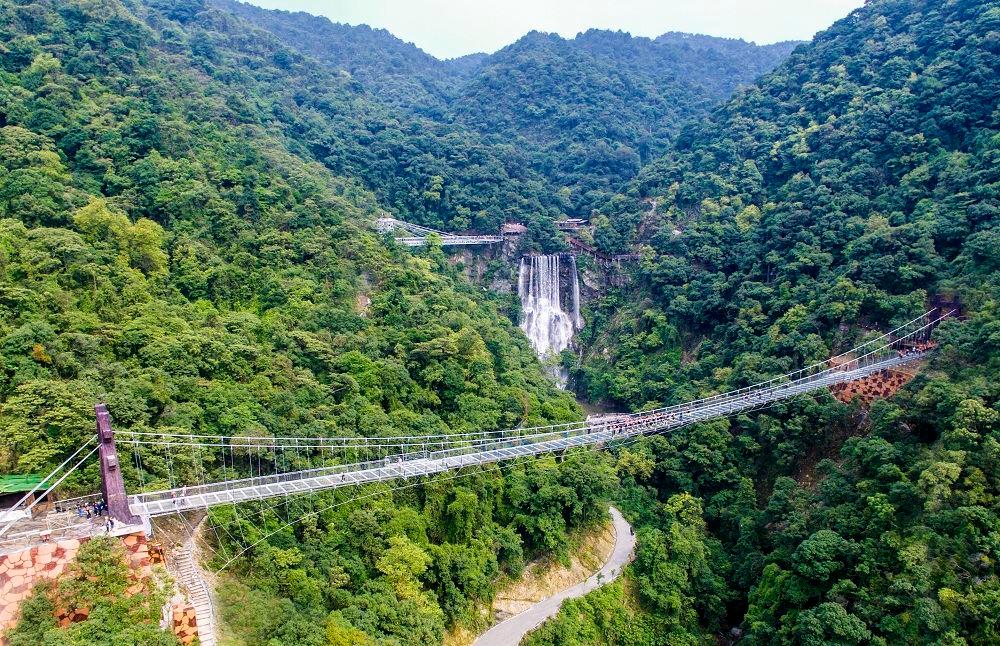古龙峡云天玻霸