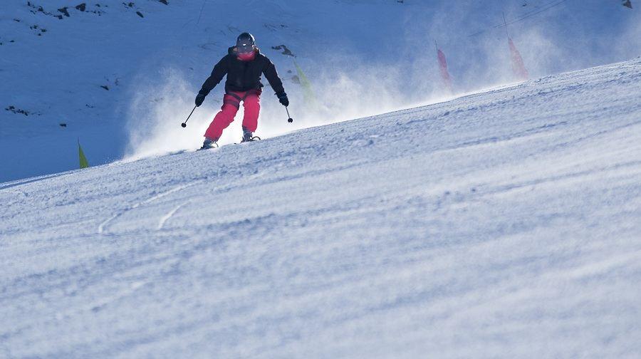 红花尖滑雪度假村