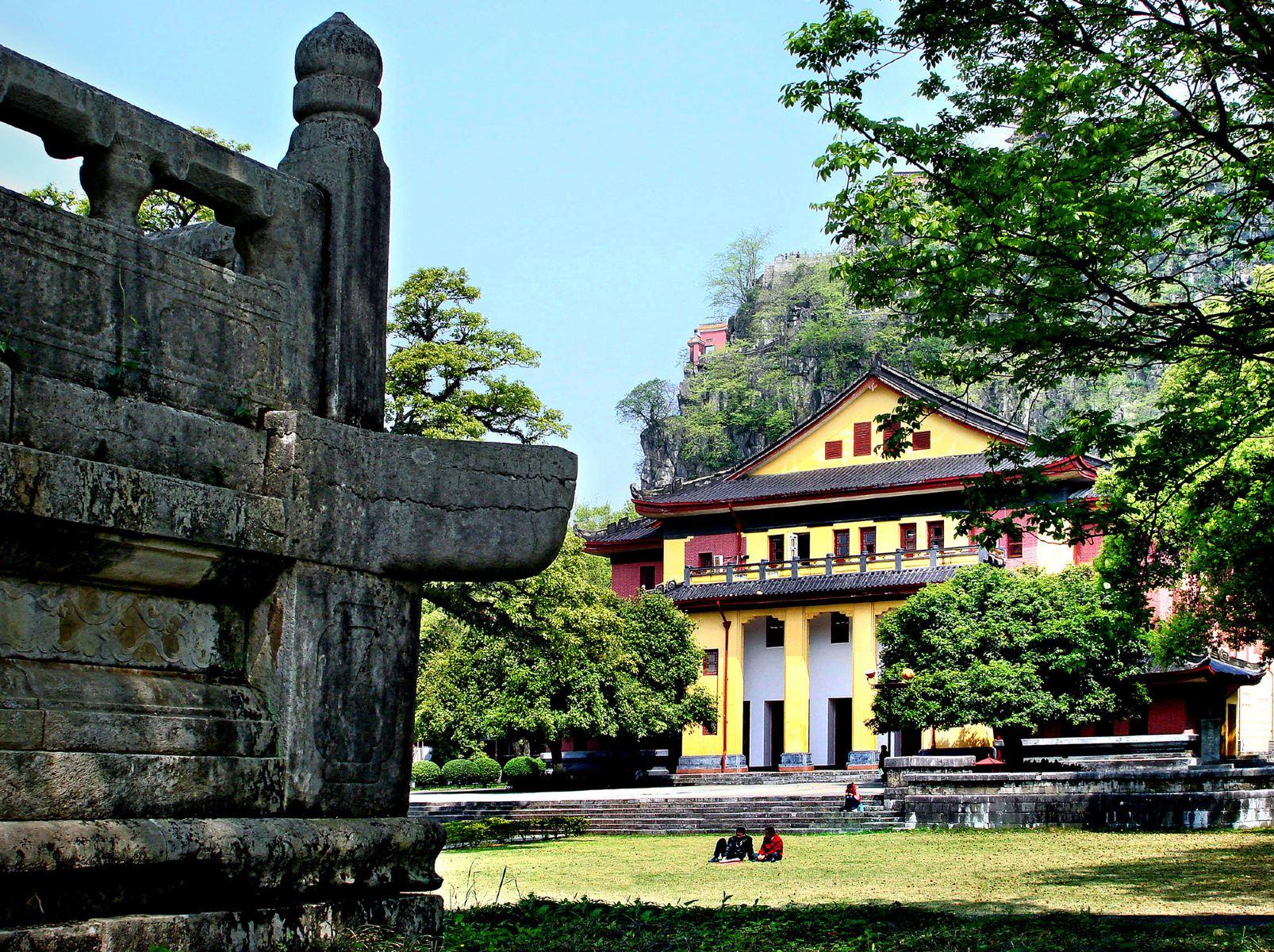 独秀峰王城景区
