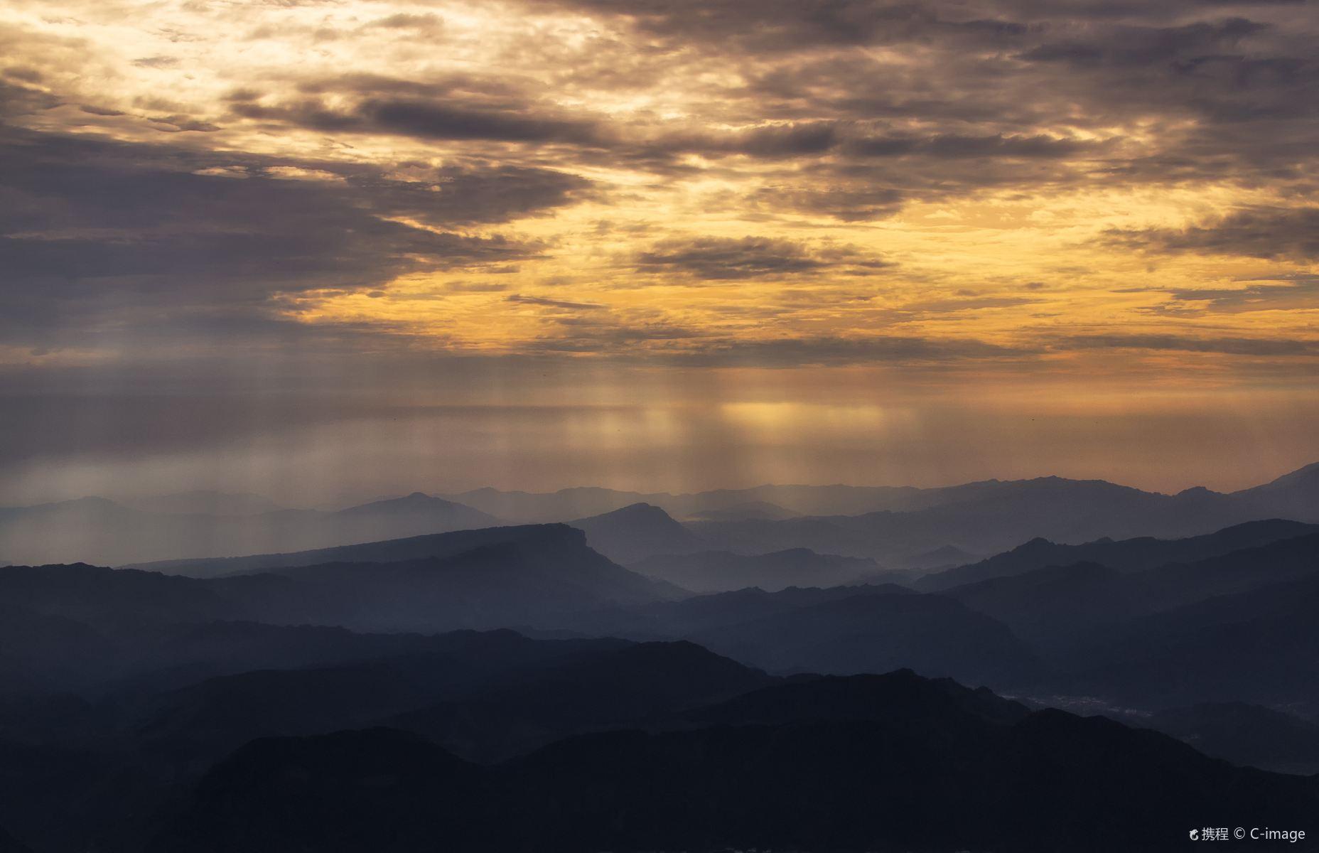 瓦屋山景区