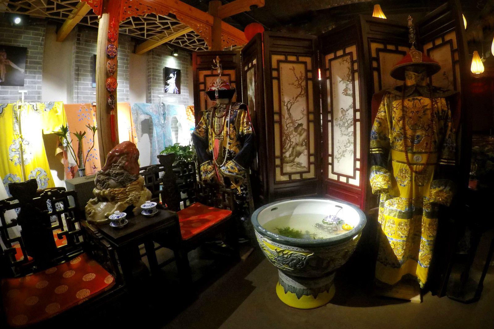 盖碗儿梨园•川剧变脸吐火表演剧院•非遗传承展示基地(天府广场店)