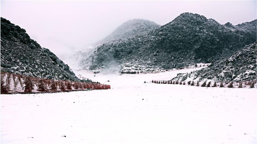六盘水梅花山国际滑雪场