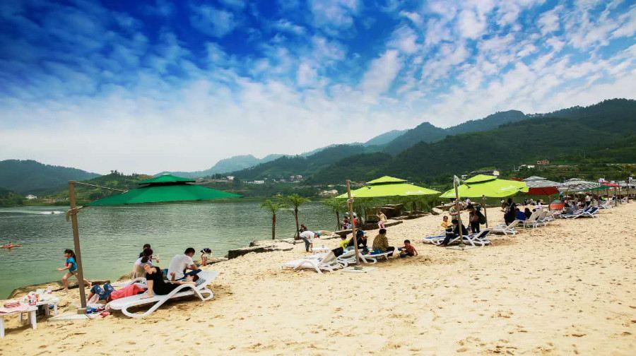 板辽湖
