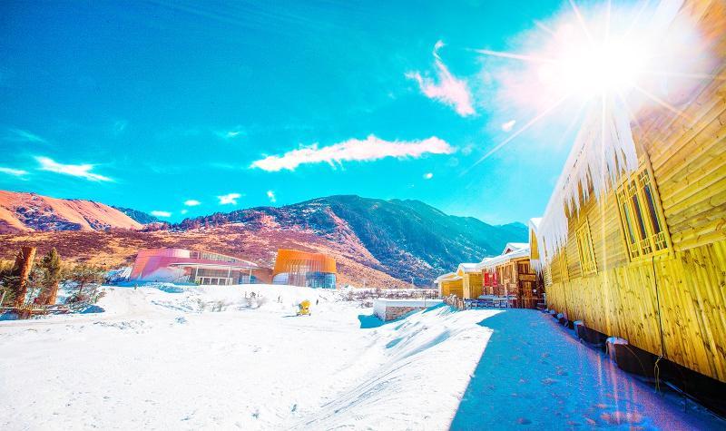 鹧鸪山自然公园滑雪场