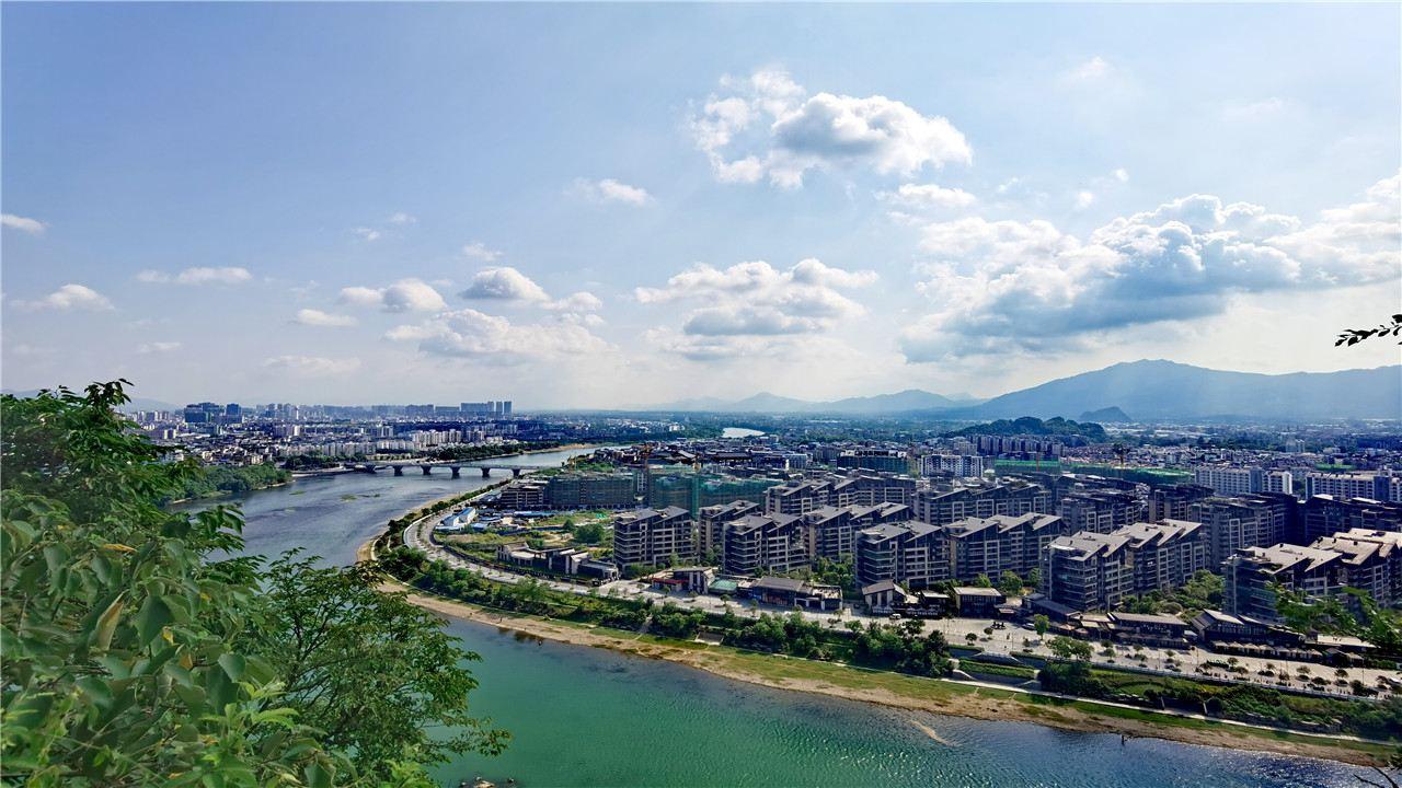 叠彩山