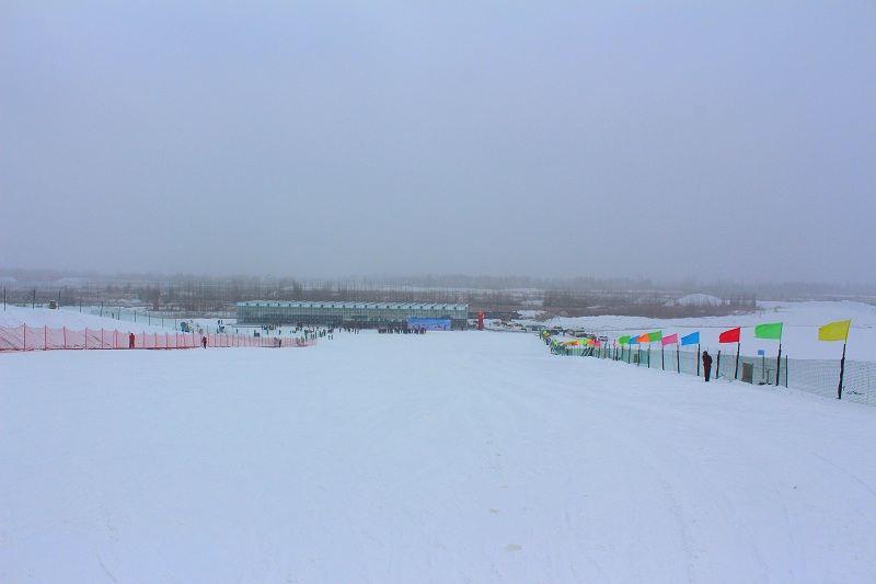 牙甫泉疆山滑雪场