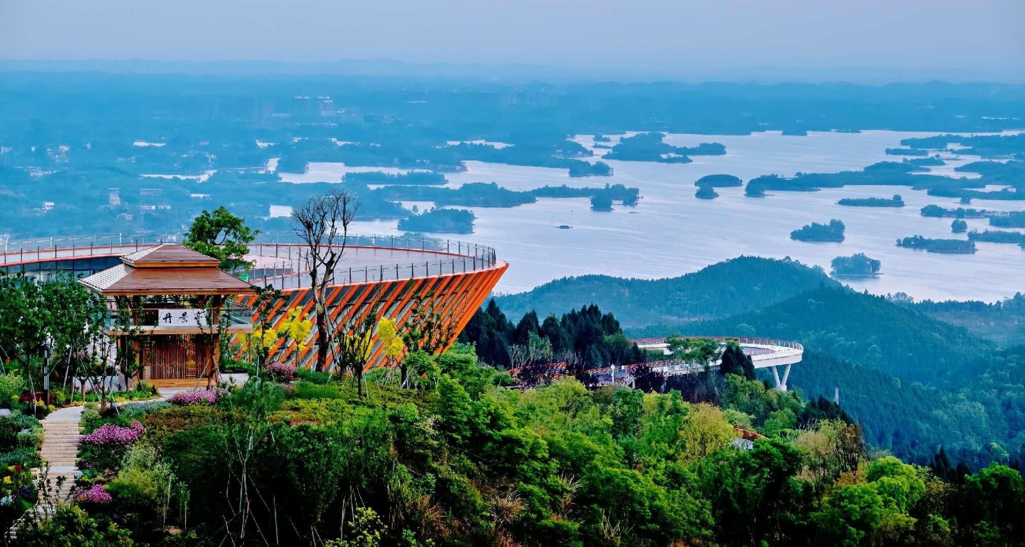 成都龙泉山丹景台旅游景区
