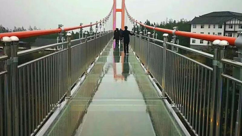 驷马水乡玻璃桥景区
