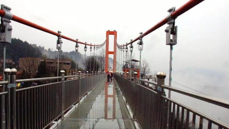 驷马水乡玻璃桥景区