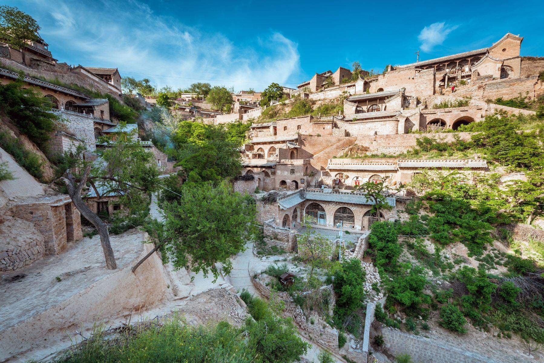 李家山村